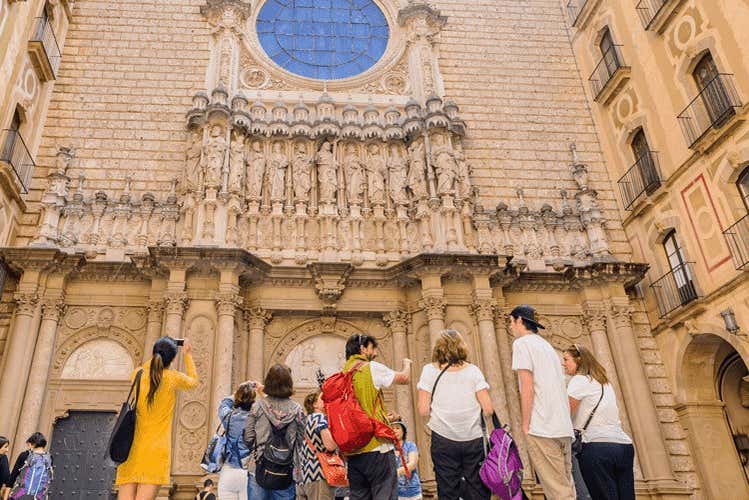 Vol en montgolfière à Montserrat Visite du monastère depuis Barcelone